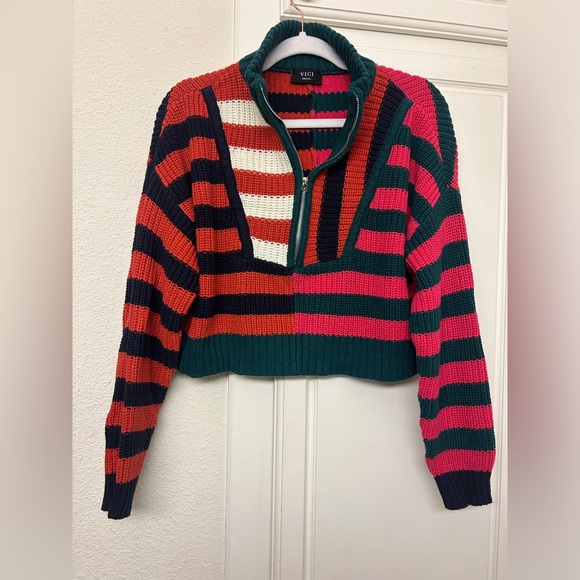 Vici Snuggle Up Quarter Zip Sweater Stripe Sweater Size Small Red Black Green - Picture 5 of 10